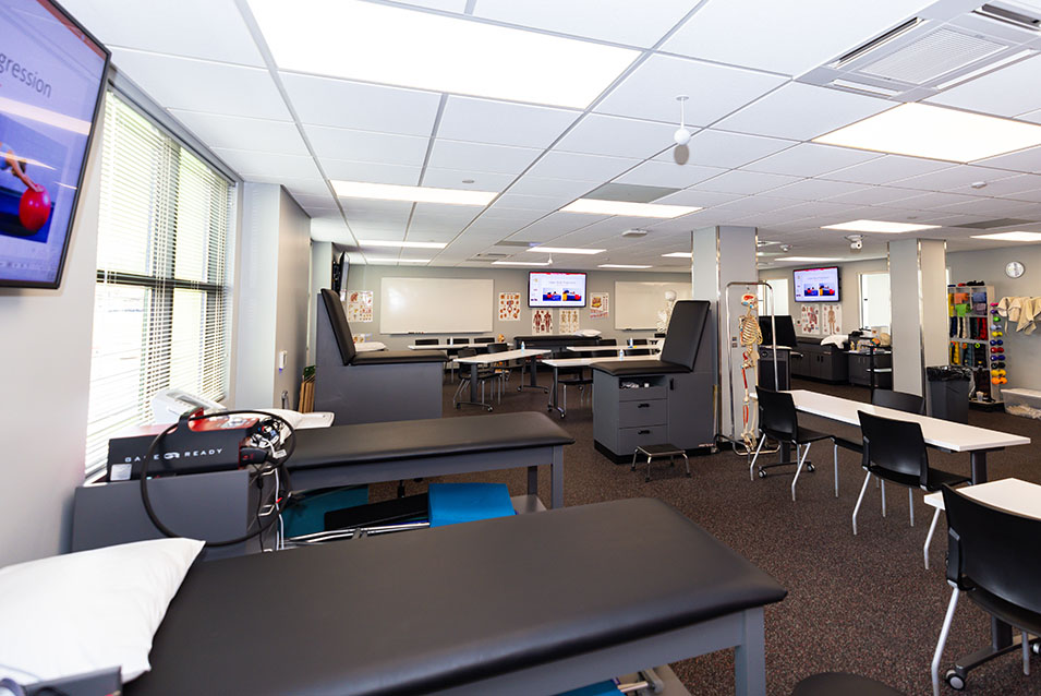 A professor and a student in the MAT lab