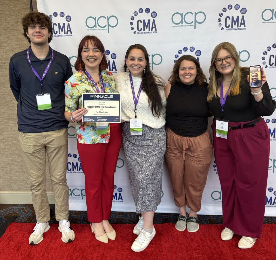 (L-R): Sports Editor Austin Tackett, Editor-in-chief Madeline Ricard, former Features Editor Maddie Ried, News Editor Lindsey Frazier and former News Editor Anna Barrett. (Former Sports Editor Justin Travis, who joined in a video call, is also pictured.)