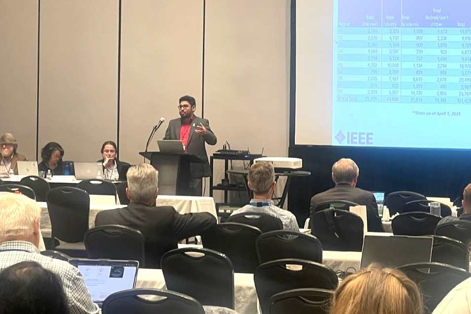 Dr. Arup Ghosh delivering a presentation on Southeast Region industry engagement in his role as the IEEE Region 3 Industry Engagement Coordinator.